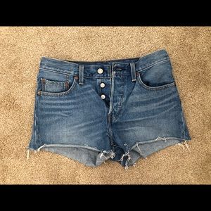 Levi high waisted shorts